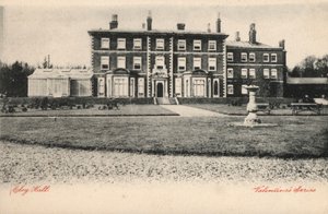 Cley Hall (černobílá fotografie) od English Photographer