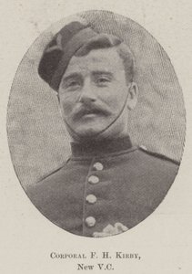 Desátník F H Kirby, nový VC od English Photographer