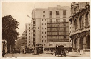 Dorchester Hotel, Park Lane, Londýn (černobílá fotografie) od English Photographer