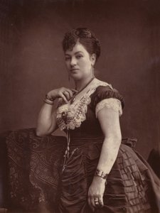 Elinor Buftonová