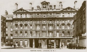 Euston Hotel, Londýn NW1 od English Photographer