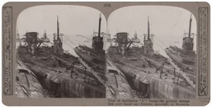 Flotila vražedných ?U? čluny, největší hrozba, které kdy naše Impérium čelilo, se vzdaly v Harwichi, listopad 1918 (stereoskopický tisk) od English Photographer