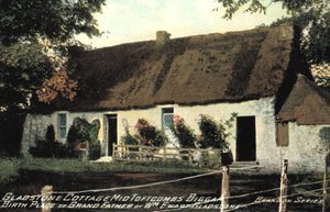 Chata Gladstone, Mid Toftcombs Biggar, rodiště dědečka Williama Ewarta Gladstone (foto) od English Photographer