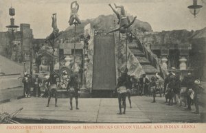 Cejlonská vesnice Hagenbeck a indická aréna, francouzsko-britská výstava, Londýn od English Photographer