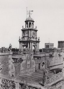Hatfield House, The Clock-Turret (černobílá fotografie) od English Photographer