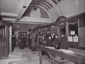 V Carnegie Central Library, Hammersmith od English Photographer