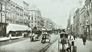 John Lewis, Oxford Street, Westminster LB: Pohled na východ od Oxford Circus, 1890 od English Photographer