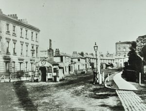 Kilburn Toll Gate na jižním konci Kilburn High Road na křižovatce Kilburn Priory, Camden Libraries, 1875 od English Photographer