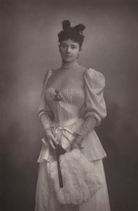 Lady Colin Campbell od English Photographer