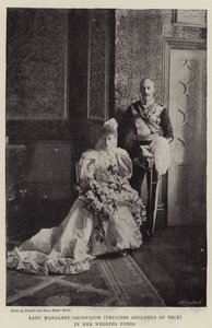 Lady Margaret Grosvenor (princezna Adolphus z Tecku) ve svých svatebních šatech od English Photographer