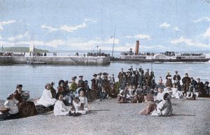 Largs, The Pier (barevné foto) od English Photographer