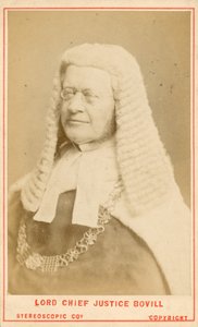 Lord Bovill, hlavní soudce od English Photographer