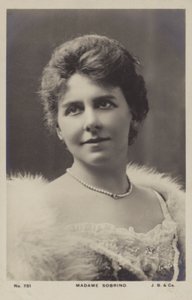 Luisa Sobrino, soprán od English Photographer