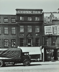 Lyons Coffee House, 7 Blackfriars Road, 1935 od English Photographer