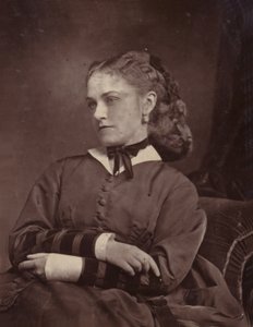 M. Litton od English Photographer