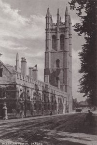 Magdalen Tower, Oxford od English Photographer