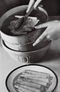 Příprava zeleninové krémové polévky (čb fotografie) od English Photographer