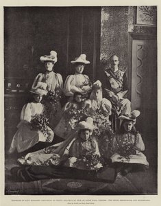 Sňatek lady Margaret Grosvenor s princem Adolphem z Tecku v Eaton Hall, Chester, nevěsta, ženich a družičky
