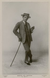 Mistr Roy Royston, v Betty od English Photographer
