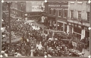 Middlesex Street na Petticoat Lane od English Photographer