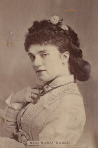 Slečna Maria Harrisová od English Photographer