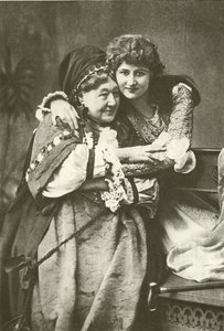 Slečna Mary Anderson a paní Stirling jako Juliet a sestra (hlubotisk) od English Photographer