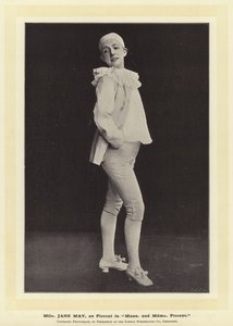 Mlle Jane May jako Pierrot v Mons a Mdme Pierrot od English Photographer