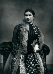 Paní Humphry Ward, 1881 od English Photographer