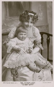 Paní Seymour Hicks a dcera