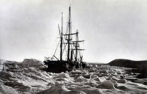 Severní pól:" Alert" uvízl u mysu Beechey, Robesonův kanál - in "Narrative of a voyage to the Polar See during 1875-76", G.S. Nares, ed. London od English Photographer