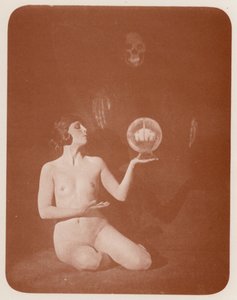 Nudistické umění: Neviditelný trn (čb fotografie) od English Photographer