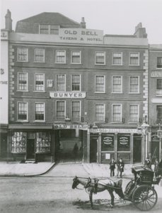 Old Bell Tavern and Hotel, Londýn od English Photographer