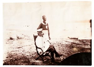 Fotografie z alba patřícího Henrymu Mortonovi Stanleymu (černobílá fotografie) od English Photographer