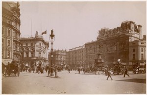 Piccadilly Circus, Londýn od English Photographer