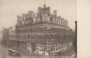 Richelieu Palace Hotel, Oxford Street, Londýn W (černobílá fotografie) od English Photographer