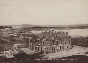 Royal and Ancient Golf Club House and Links, St Andrews od English Photographer
