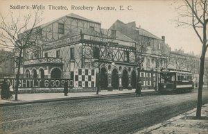 Sadlers Wells Theatre, Rosebery Avenue, Londýn od English Photographer