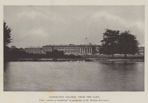Sandhurst College, od jezera od English Photographer