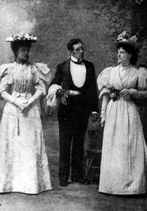 Scéna z představení The Importance of Being Earnest od Oscara Wilda (1854-1900) v divadle St. James