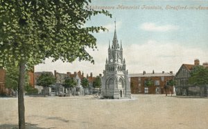 Shakespeare Memorial Fountain, Stratford-upon-Avon (barevné foto) od English Photographer