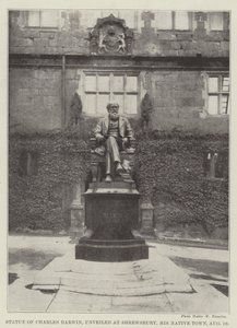 Socha Charlese Darwina, odhalená v Shrewsbury, jeho rodném městě, 10. od English Photographer