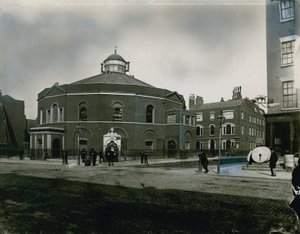 Surrey Chapel, Blackfriars Road, Southwark (Rowland Hills Chapel) od English Photographer