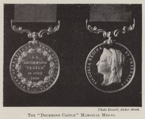 Drummond Castle Memorial Medal od English Photographer