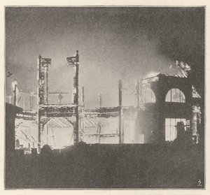 Požár u Rhylu 14. září, při kterém byl zničen Velký pavilon od English Photographer