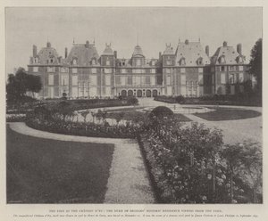 Požár v Chateau dEu, historické sídlo vévody z Orleansu při pohledu z parku od English Photographer