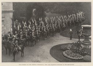 Pohřeb císařovny Fridricha, Jejího zesnulého Veličenstva husarů v průvodu od English Photographer