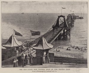 The Old Chain Pier odplavila Nedávná vichřice od English Photographer