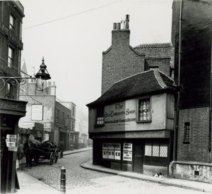 The Old Curiosity Shop, Portsmouth Street, Lincolns Inn Fields, Londýn od English Photographer