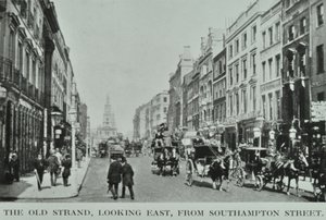 Old Strand, při pohledu na východ, ze Southampton Street, kolem roku 1890 od English Photographer