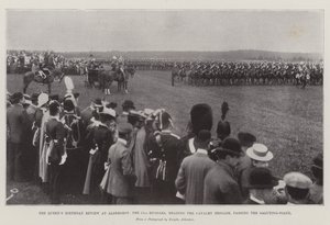 The Queens Birthday Review v Aldershotu, 15. Hussars, vedoucí jezdecké brigády, míjející Saluting-Point od English Photographer